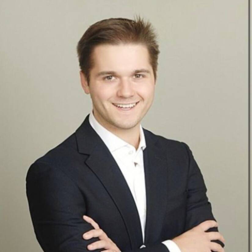 Erik Elwell '22